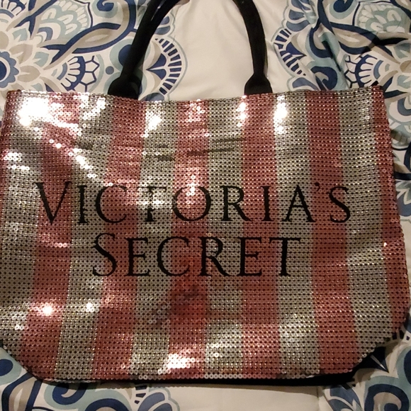 Victoria's Secret Handbags - Victoria Secret sequin bag